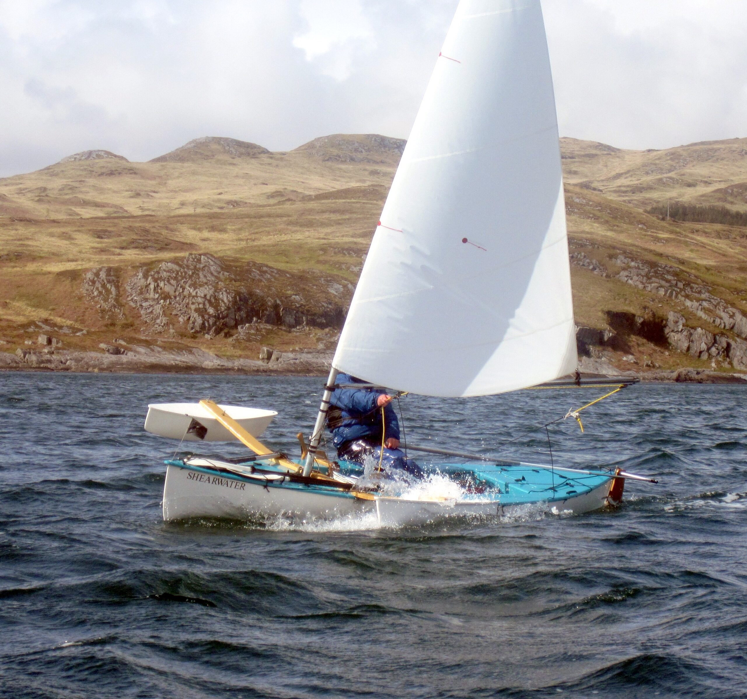 Open canoë sailing 